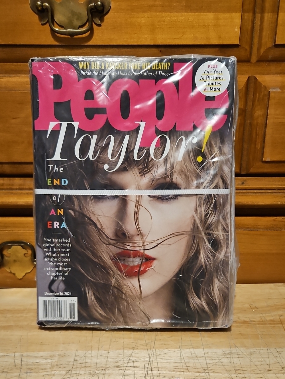 A bundle of Taylor Swift-December 2024-People Magazine (20-qty Total)